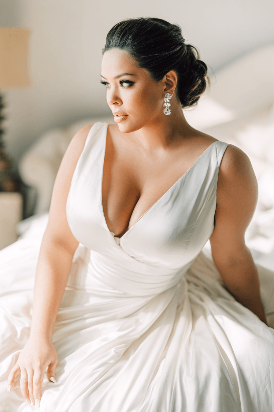 27 Elegant Plus Size Wedding Dresses That Flatter Every Curve