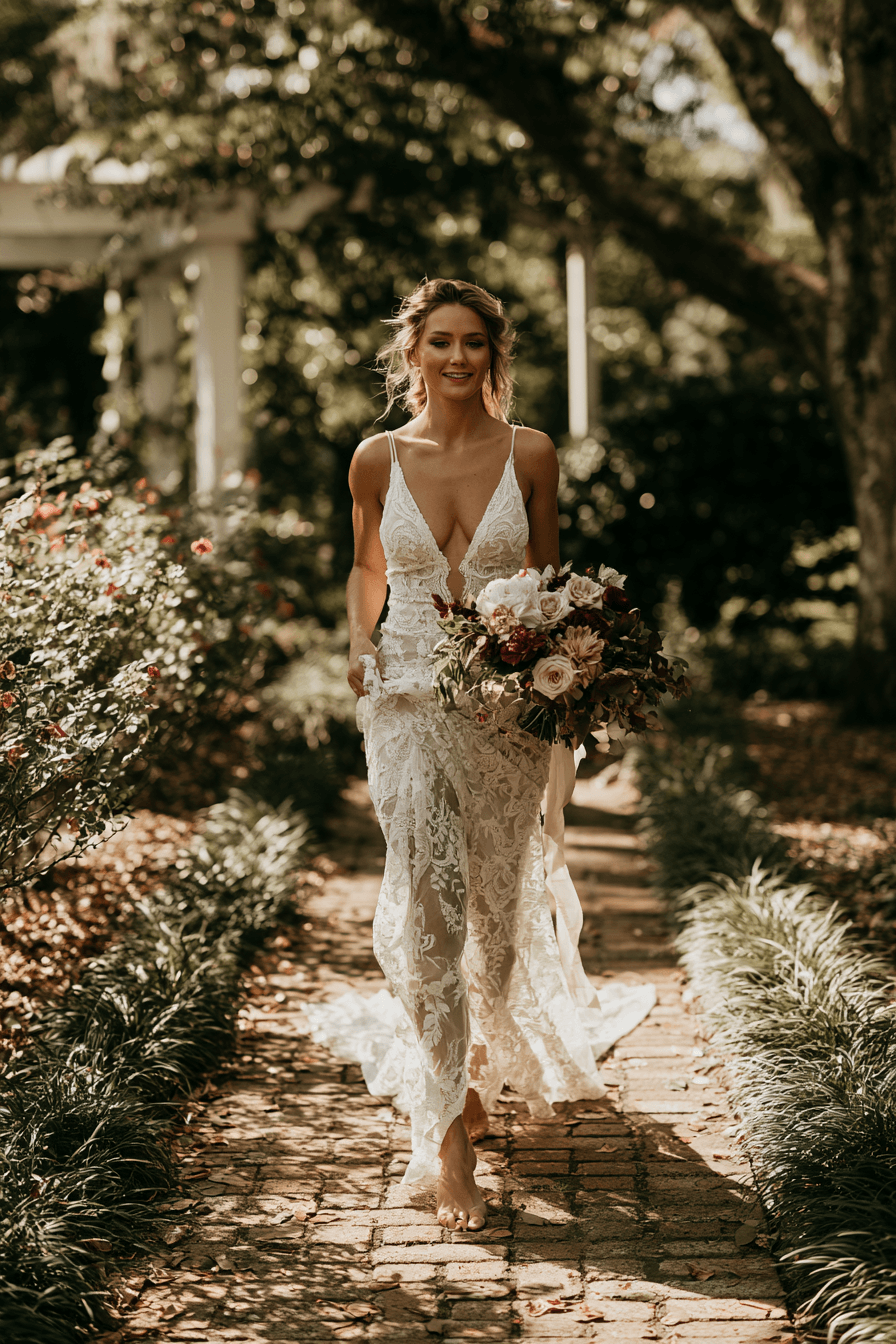 27 Burgundy and Blush Wedding Ideas for a Timeless Romantic Celebration