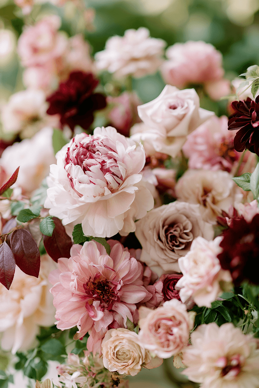 27 Burgundy and Blush Wedding Ideas for a Timeless Romantic Celebration