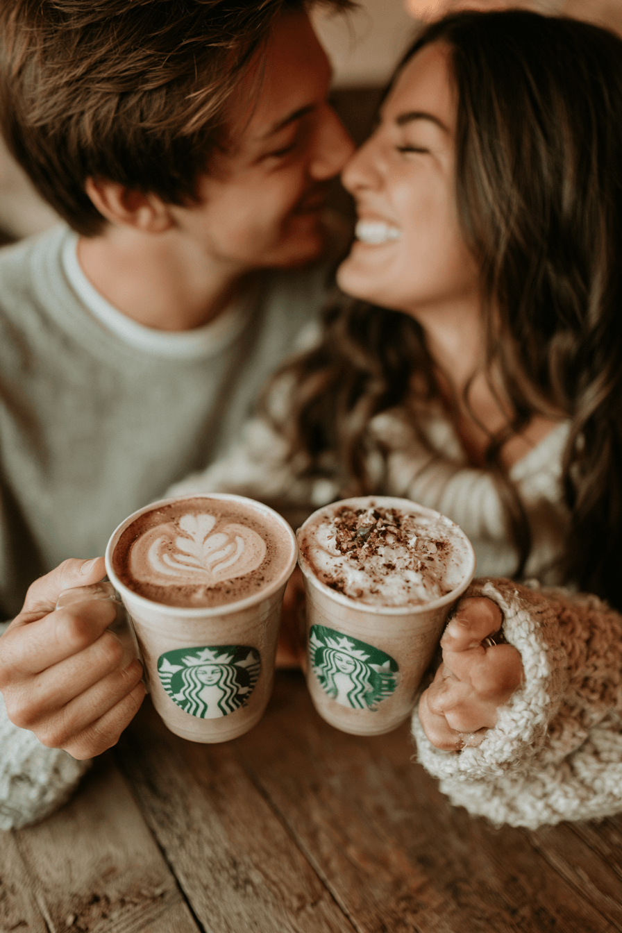 27 Small Engagement Party Ideas for an Intimate and Memorable Celebration