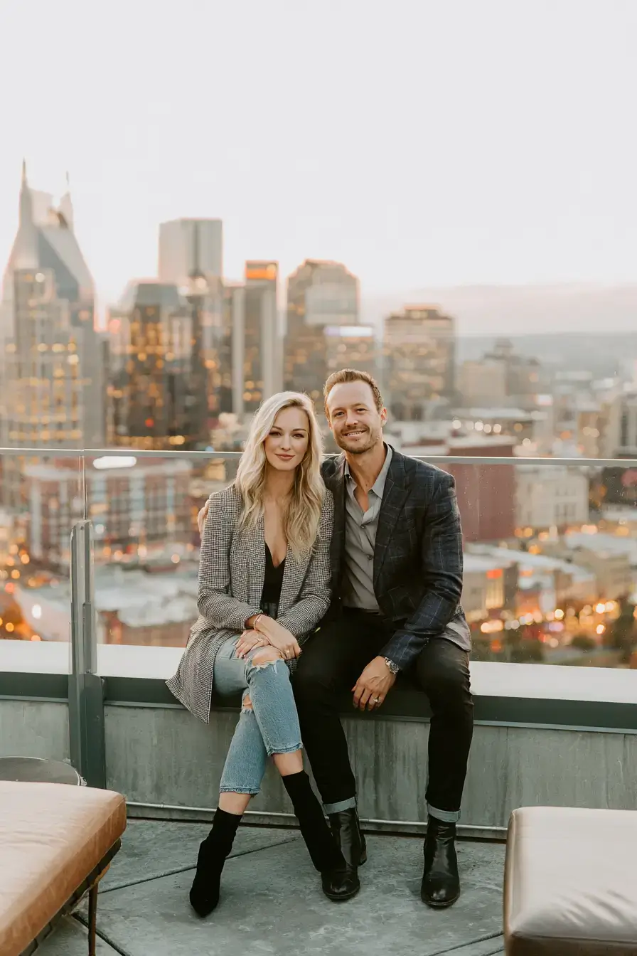 27 Fall Engagement Outfits That Feel Cozy and Romantic