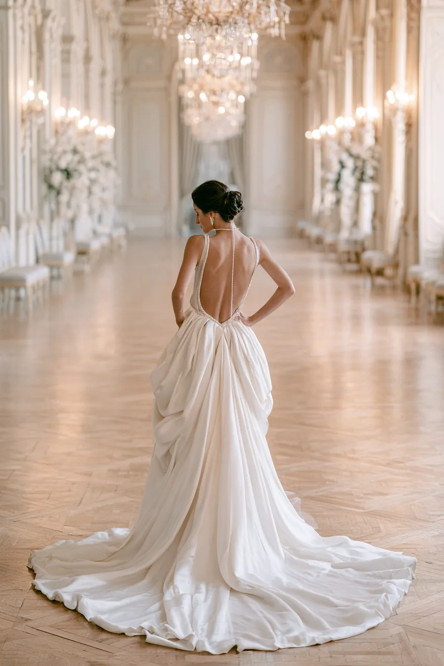 27 Stunning Open Back Wedding Dress Ideas for a Romantic Bridal Look
